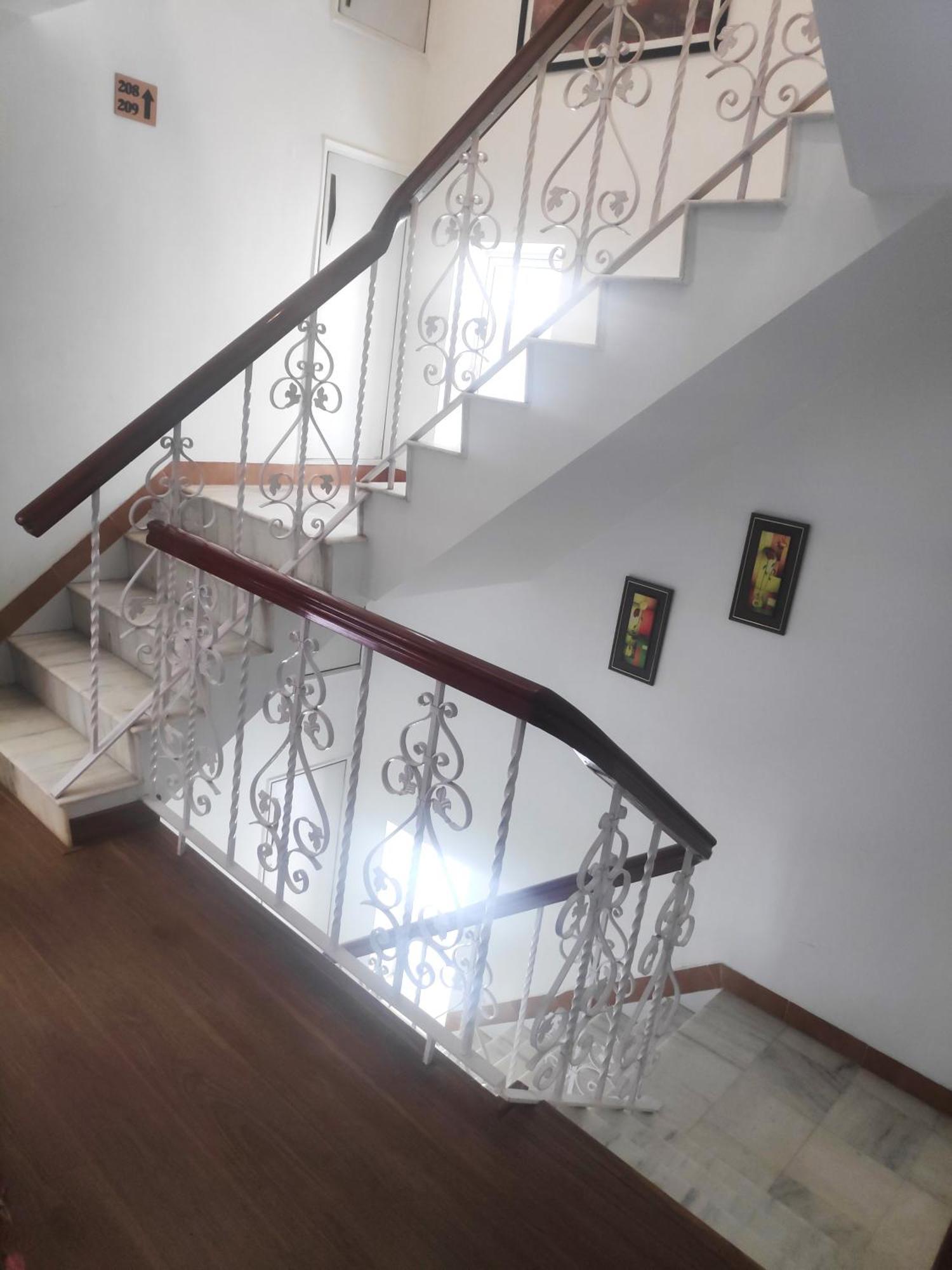 White House By Maxxvalue Service Apartments Bandra Mumbai Exterior photo
